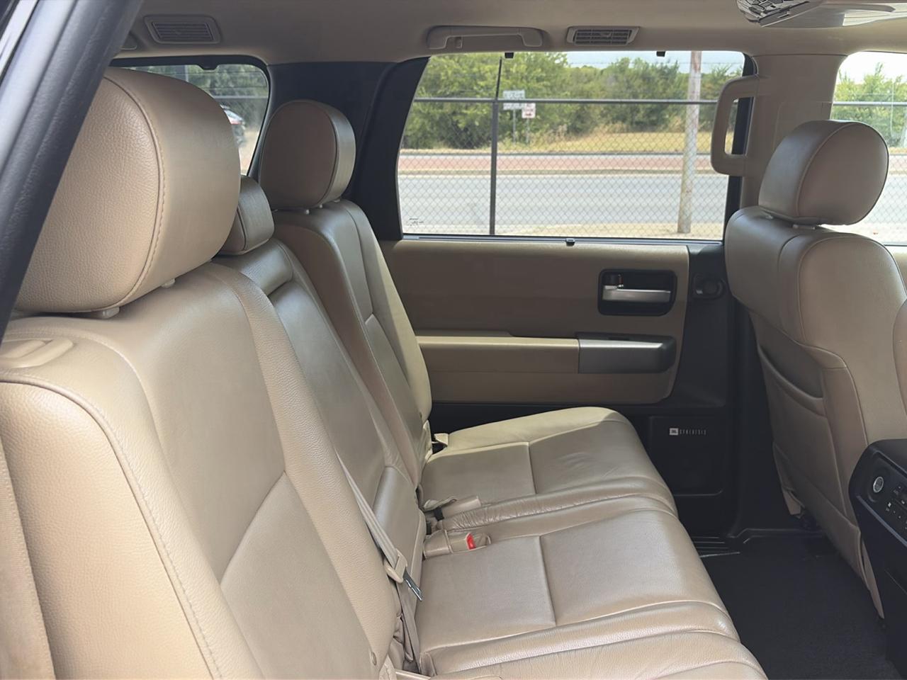 Toyota Sequoia Limited 2WD 2014