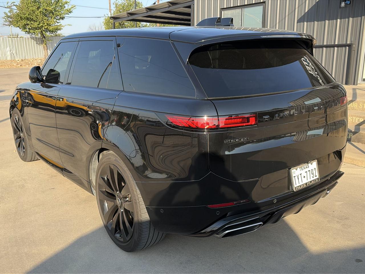 Land Rover Range Rover Sport P400 Dynamic 2024