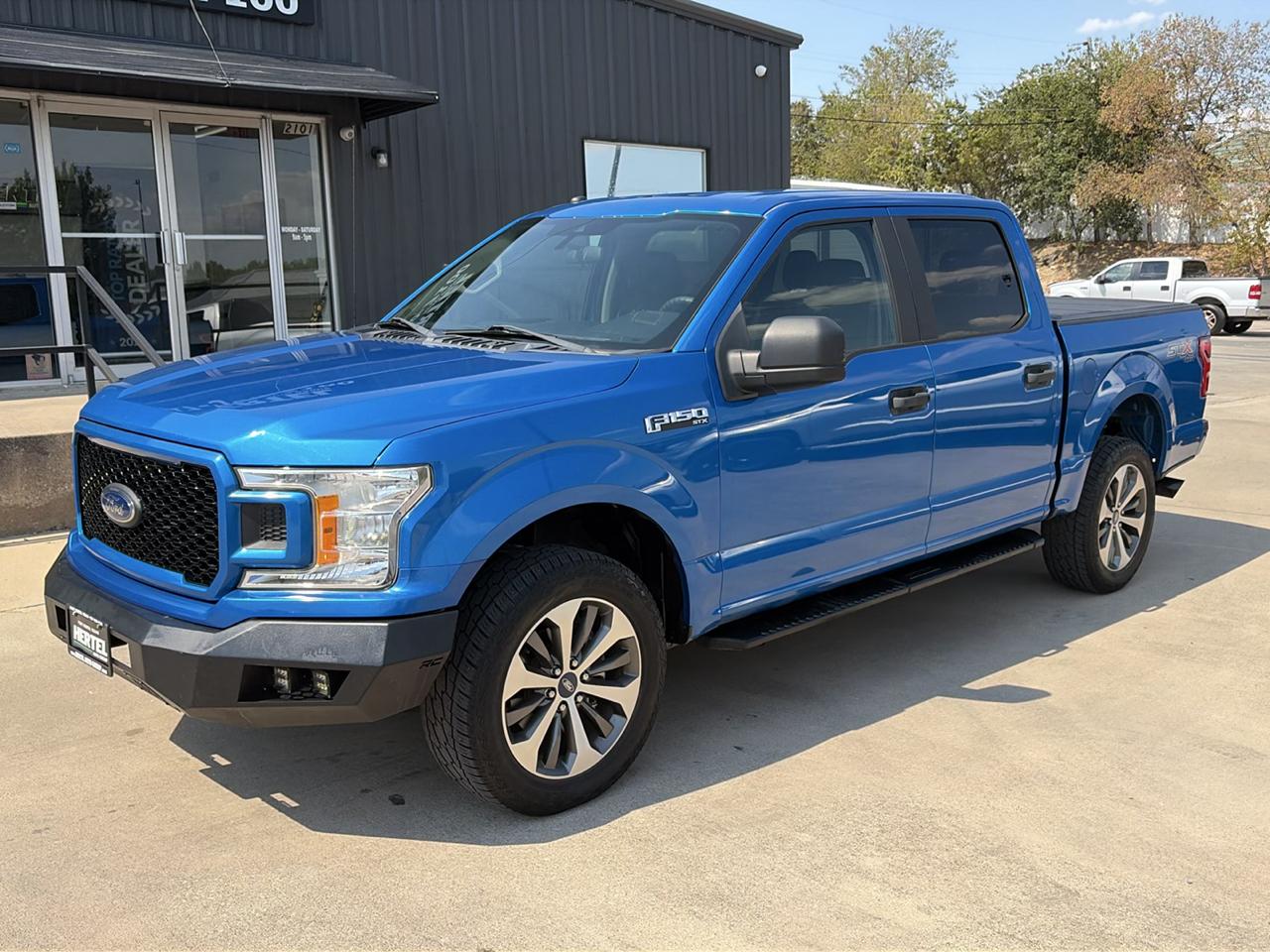 Ford F-150 4WD SuperCrew 145" STX 2019