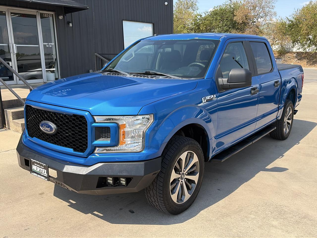 Ford F-150 4WD SuperCrew 145" STX 2019