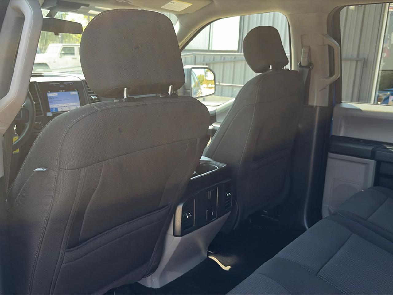 Ford F-150 4WD SuperCrew 145" STX 2019