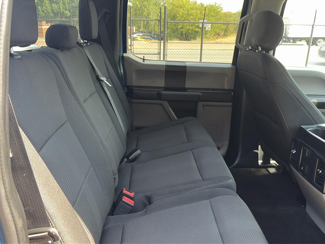 Ford F-150 4WD SuperCrew 145" STX 2019