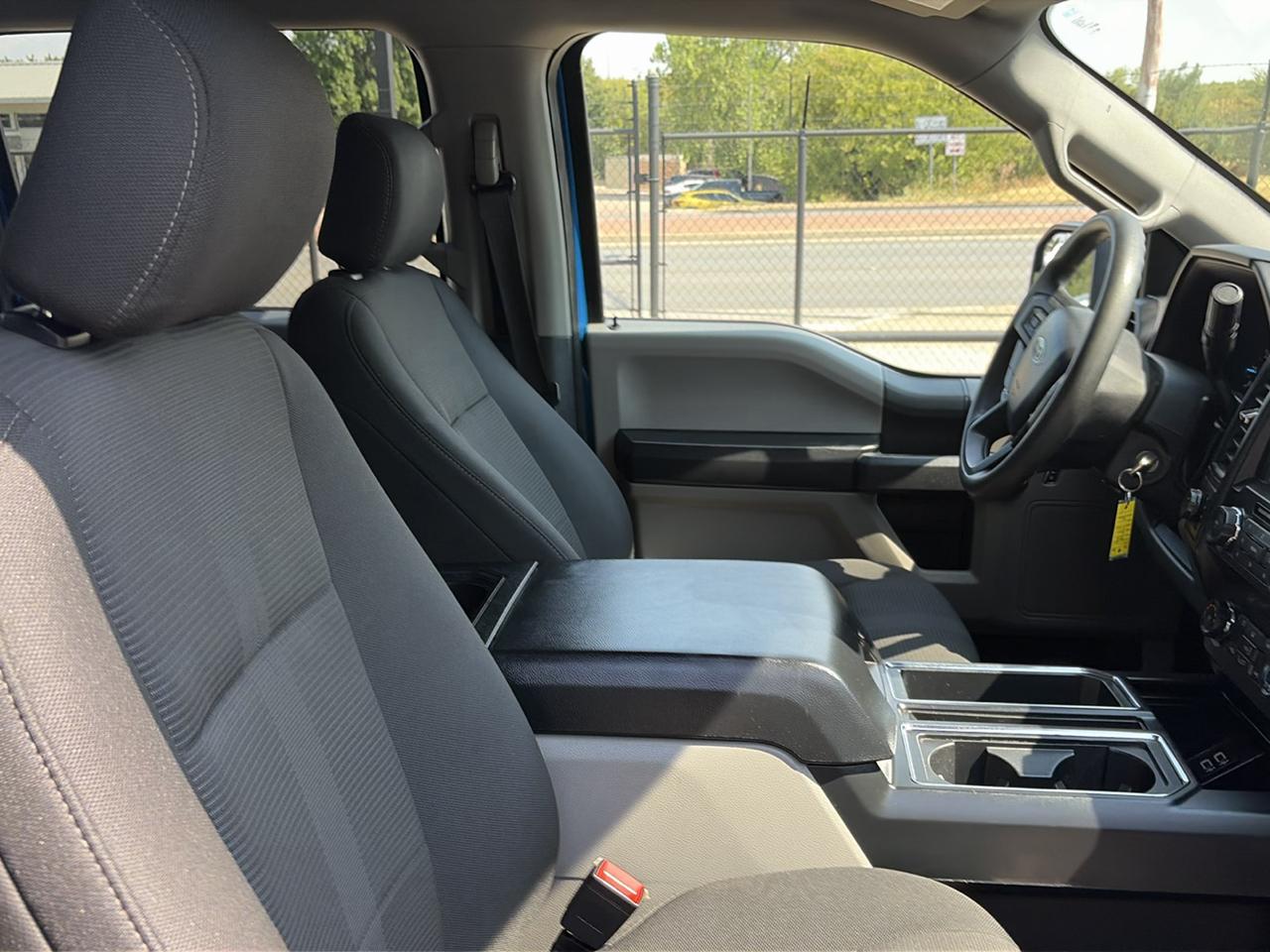 Ford F-150 4WD SuperCrew 145" STX 2019