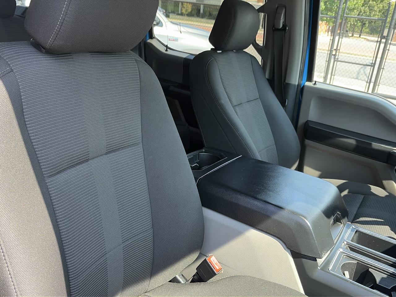 Ford F-150 4WD SuperCrew 145" STX 2019