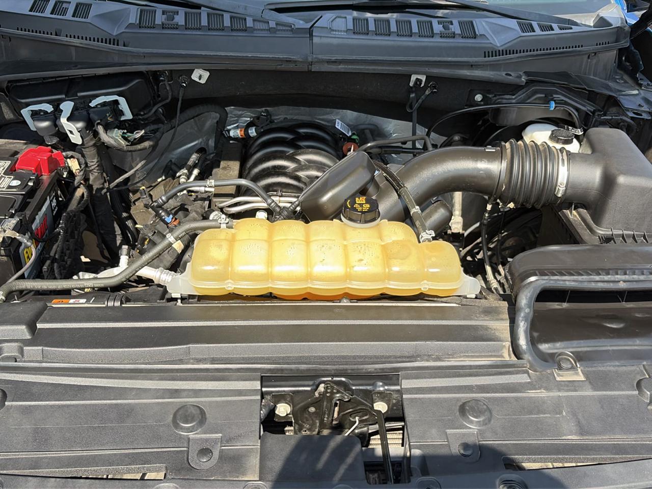Ford F-150 4WD SuperCrew 145" STX 2019