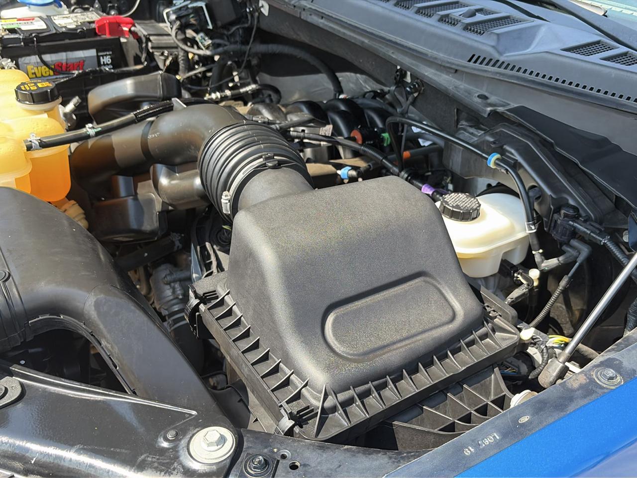 Ford F-150 4WD SuperCrew 145" STX 2019