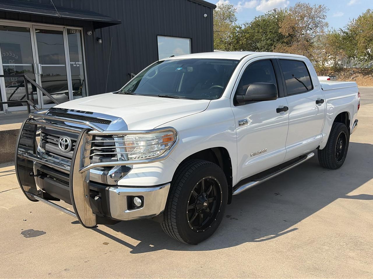 Toyota Tundra SR5 5.7L V8 CrewMax 2WD 2014