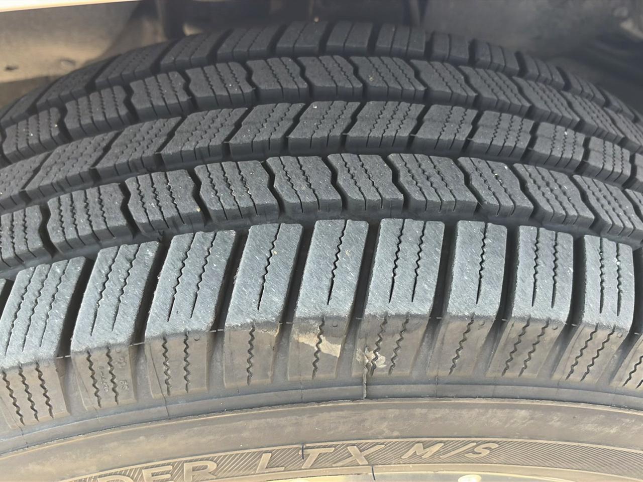 Toyota Tundra SR5 5.7L V8 CrewMax 2WD 2014