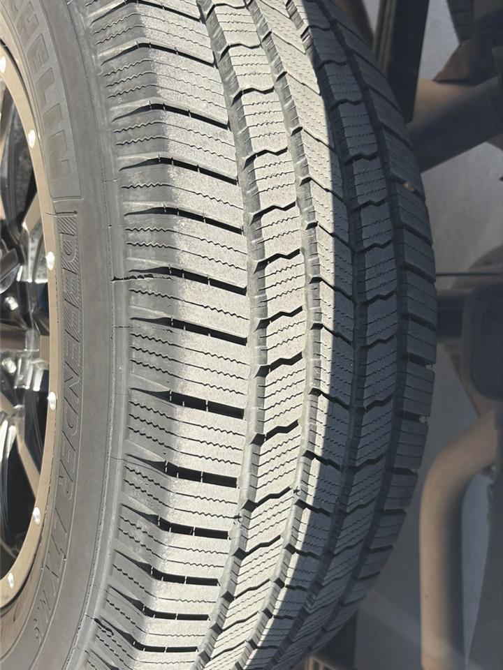 Toyota Tundra SR5 5.7L V8 CrewMax 2WD 2014