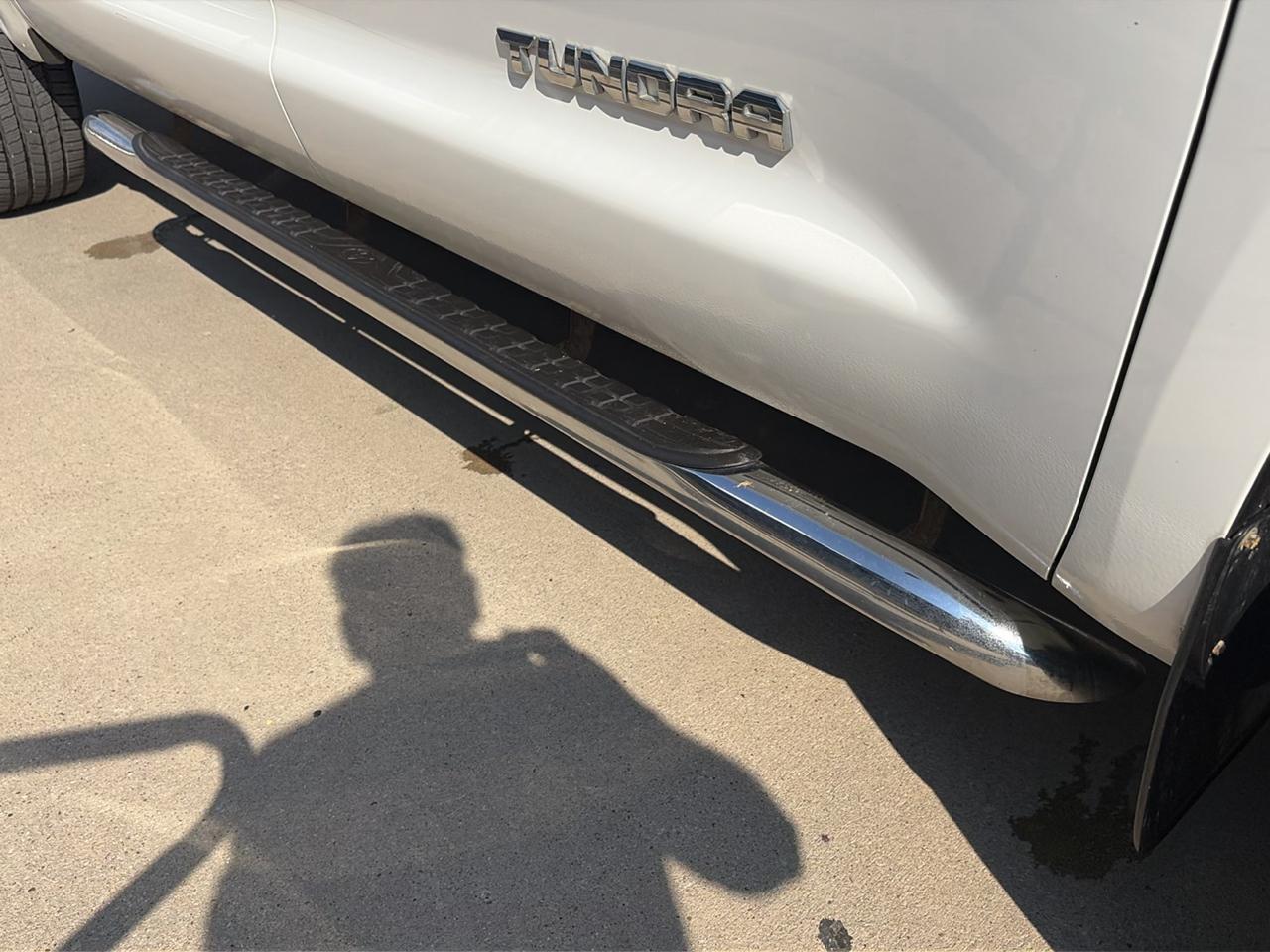 Toyota Tundra SR5 5.7L V8 CrewMax 2WD 2014