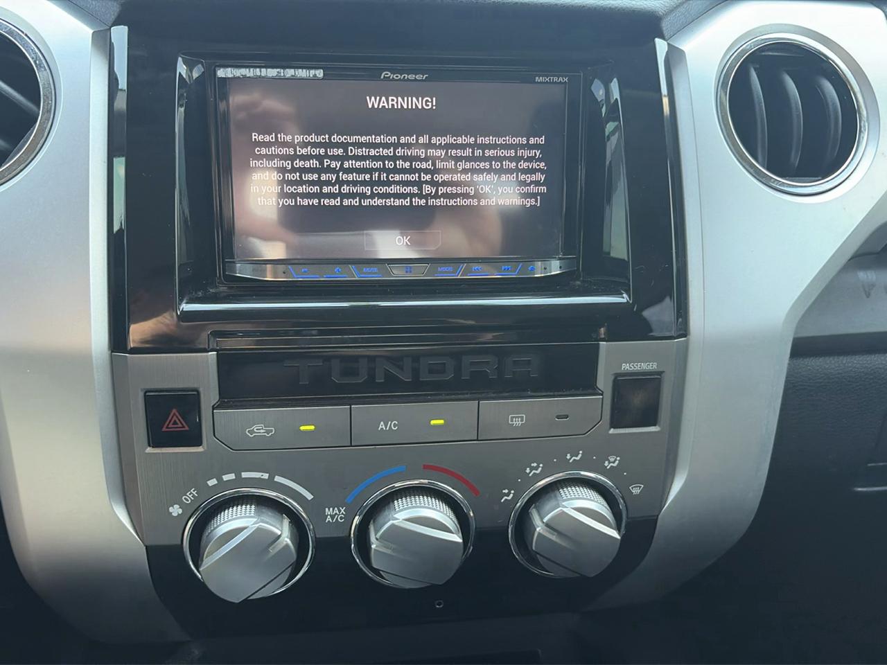 Toyota Tundra SR5 5.7L V8 CrewMax 2WD 2014