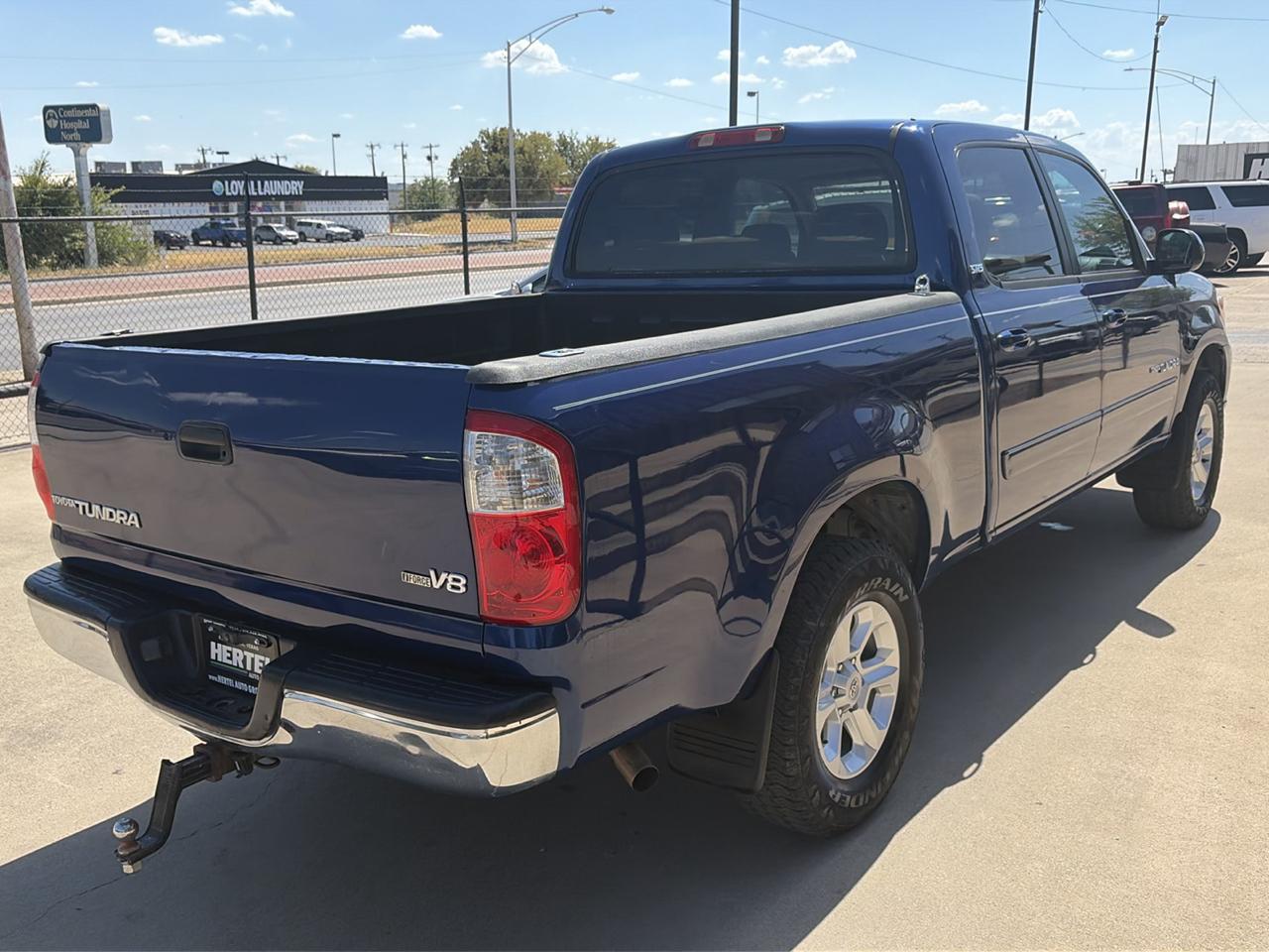 Toyota Tundra DoubleCab V8 DW (Natl) 2005