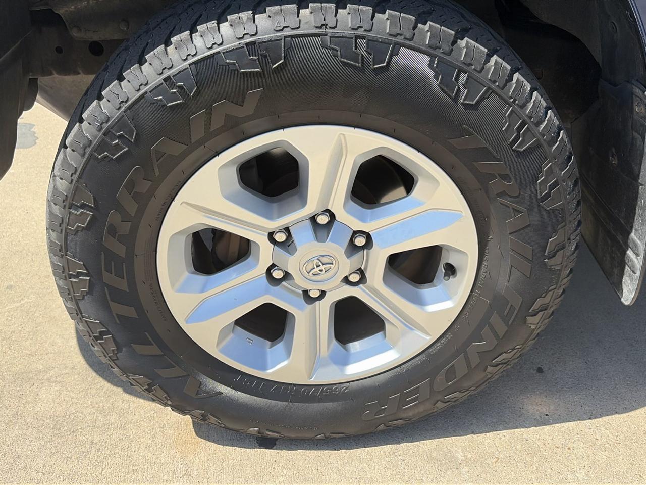Toyota Tundra DoubleCab V8 DW (Natl) 2005