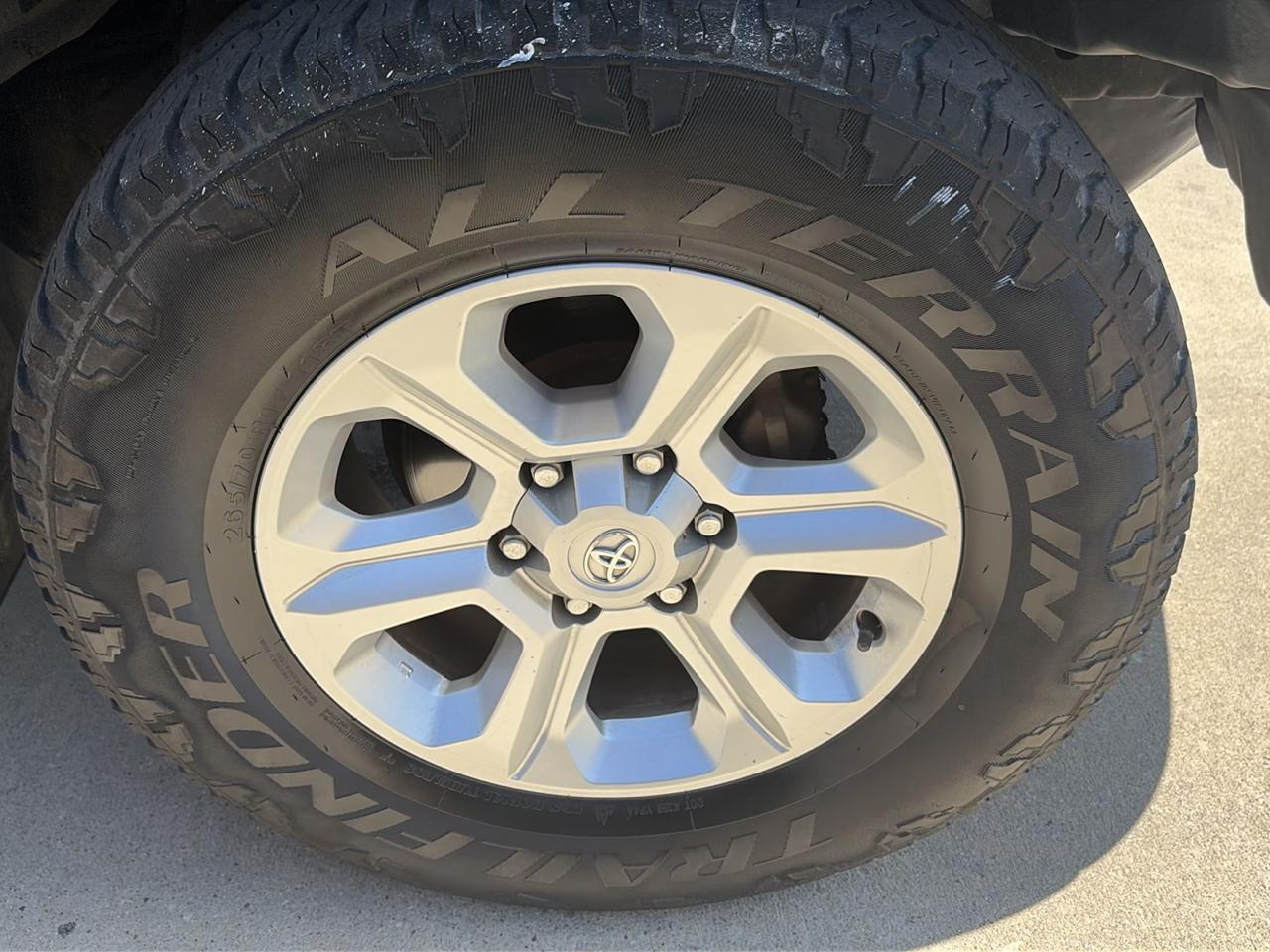 Toyota Tundra DoubleCab V8 DW (Natl) 2005