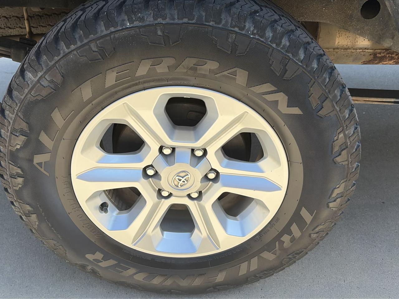 Toyota Tundra DoubleCab V8 DW (Natl) 2005