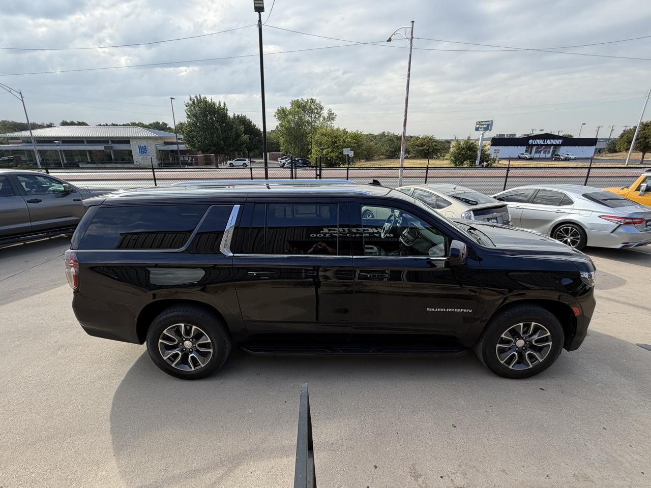 Chevrolet Suburban LS 2021