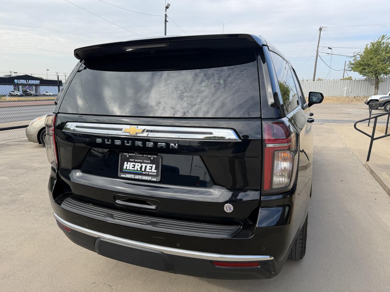 Chevrolet Suburban LS 2021