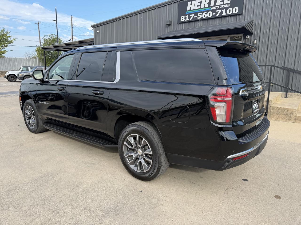 Chevrolet Suburban LS 2021