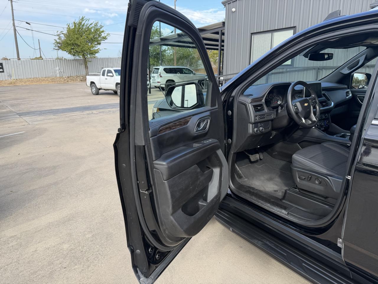 Chevrolet Suburban LS 2021
