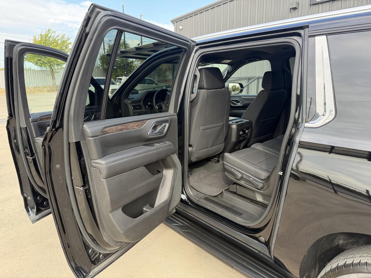 Chevrolet Suburban LS 2021
