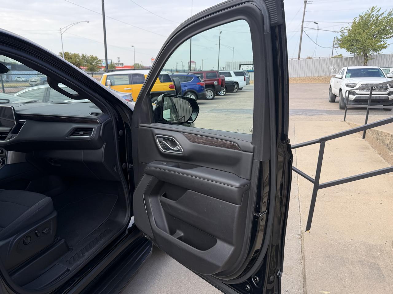 Chevrolet Suburban LS 2021