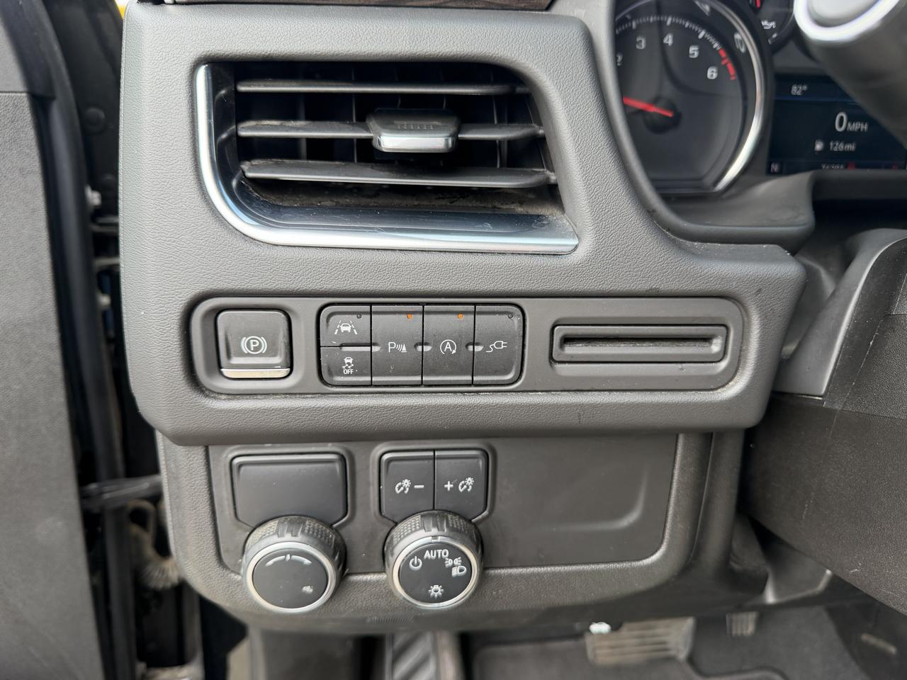 Chevrolet Suburban LS 2021