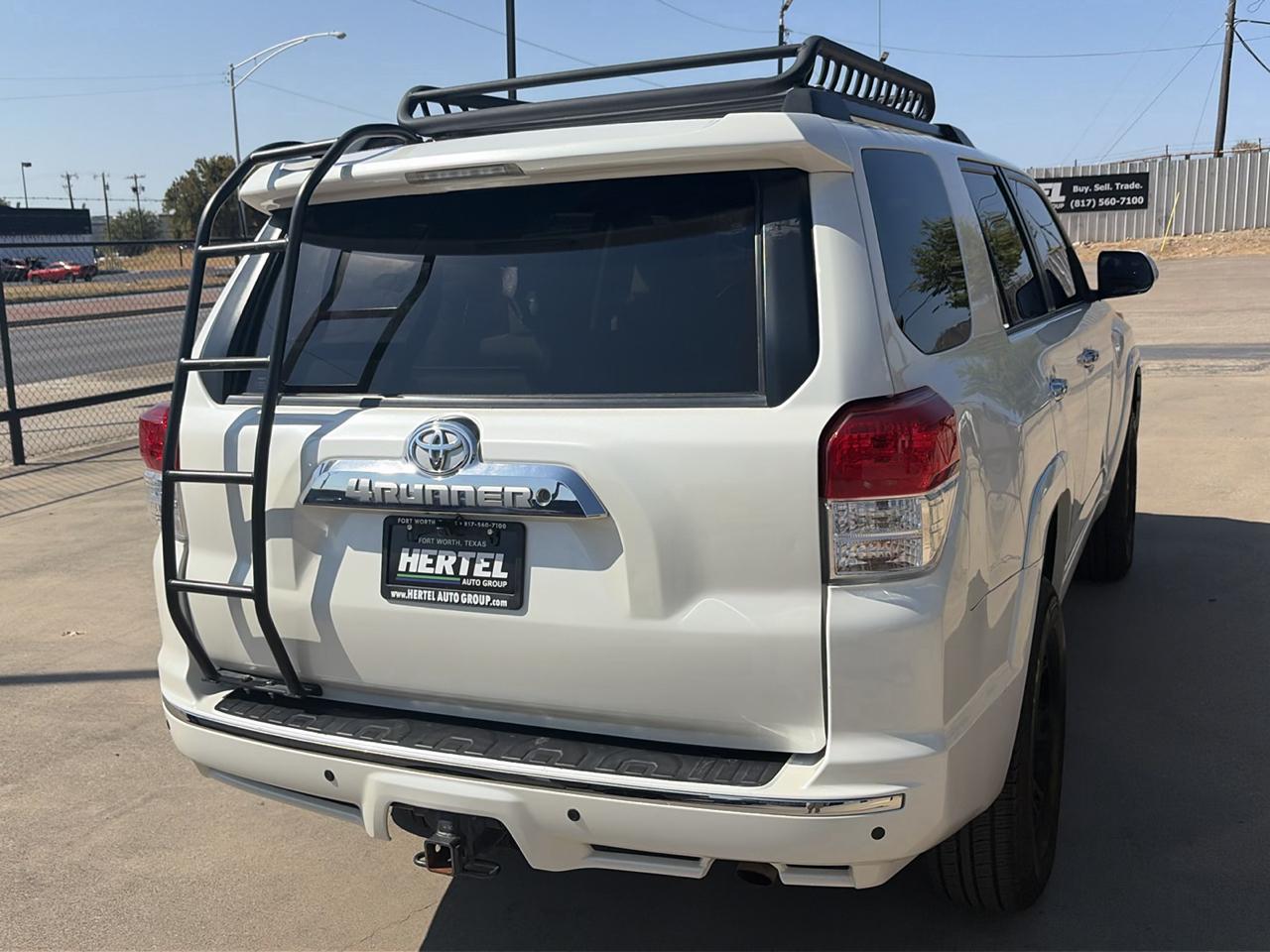 Toyota 4Runner SR5 2WD 2011
