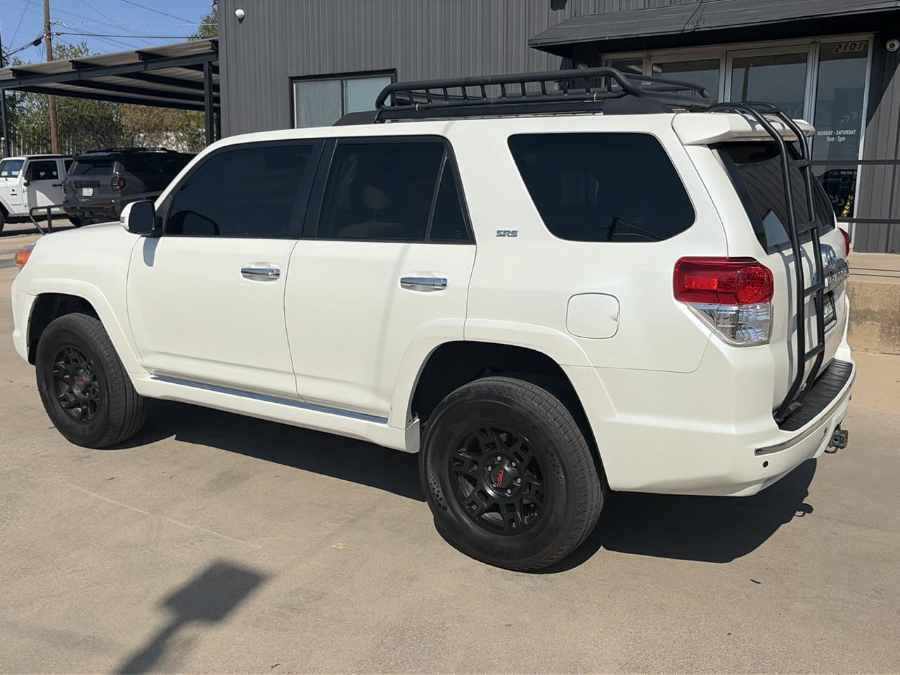 Toyota 4Runner SR5 2WD 2011