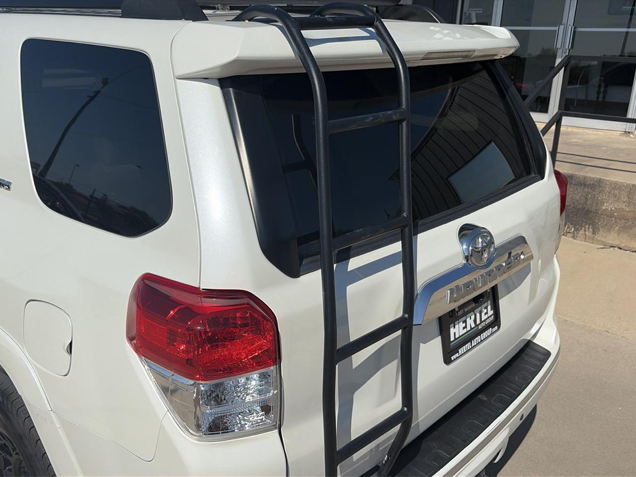 Toyota 4Runner SR5 2WD 2011