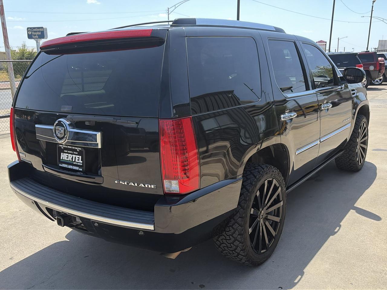 Cadillac Escalade AWD Platinum Edition 2009