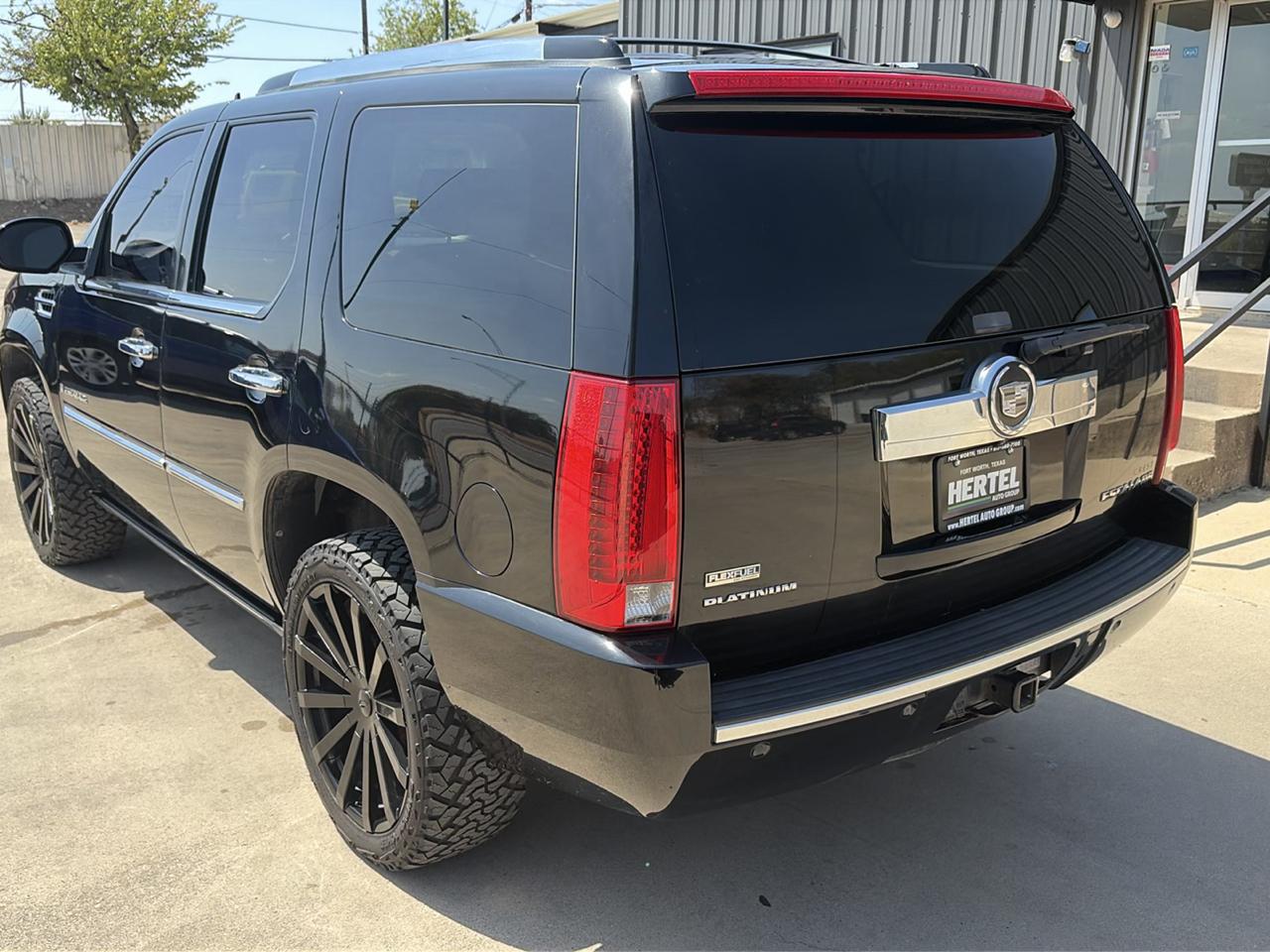 Cadillac Escalade AWD Platinum Edition 2009