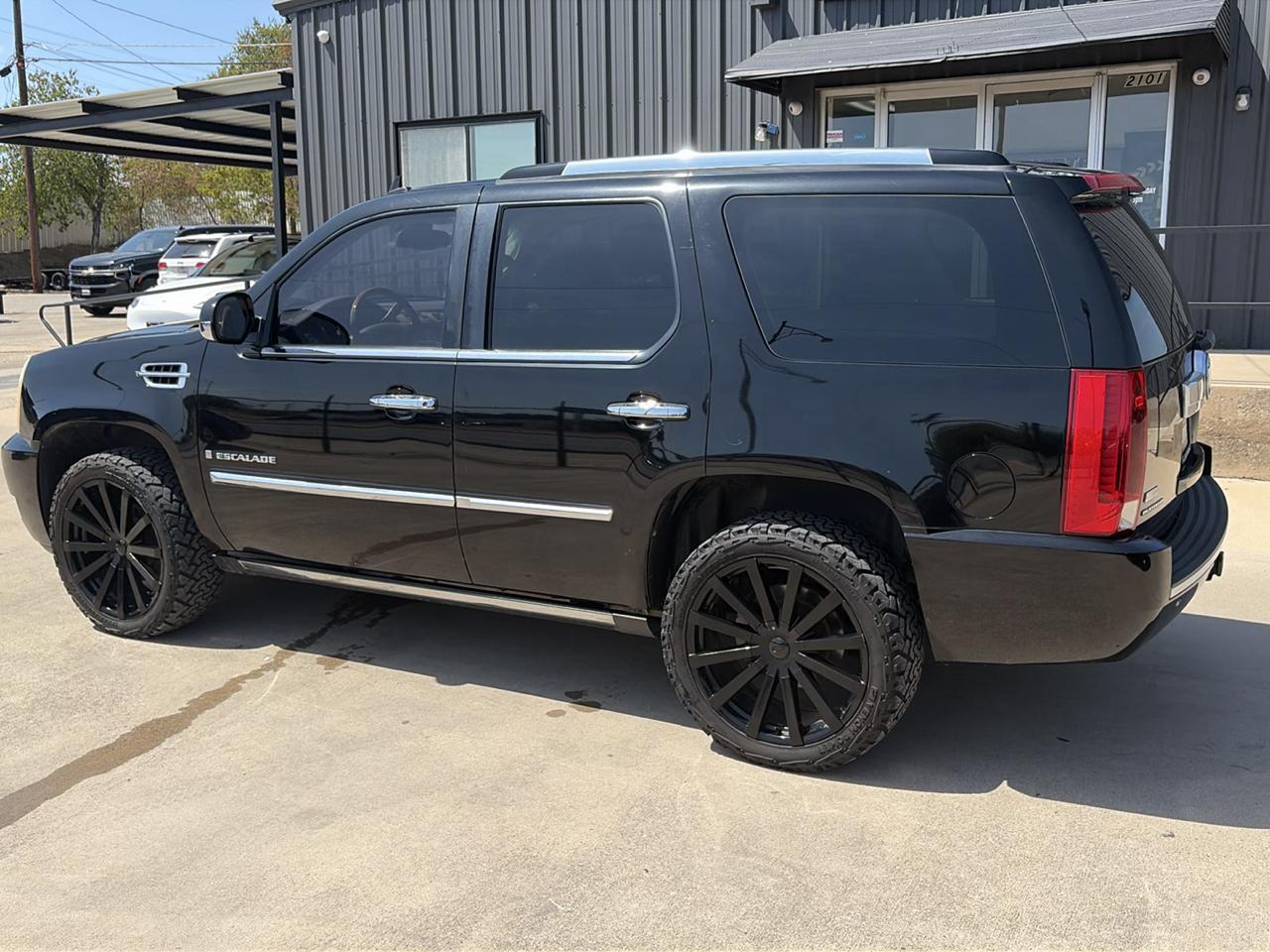 Cadillac Escalade AWD Platinum Edition 2009