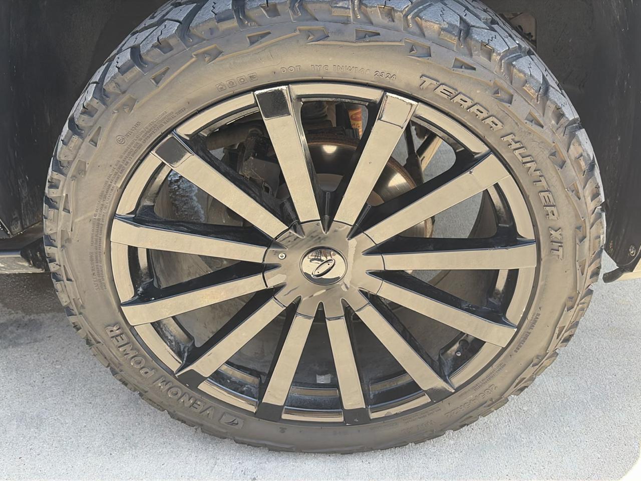 Cadillac Escalade AWD Platinum Edition 2009