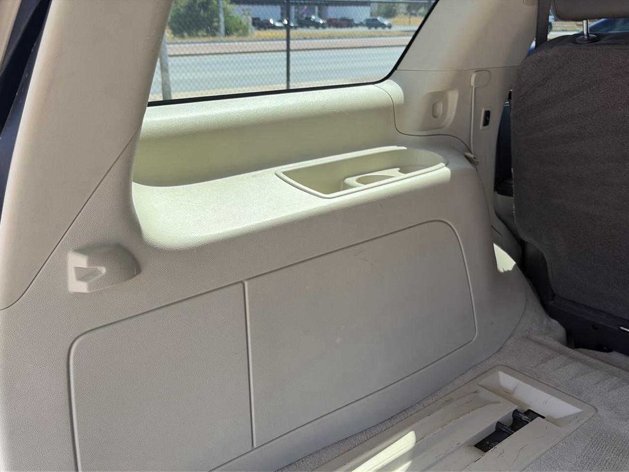 Cadillac Escalade AWD Platinum Edition 2009