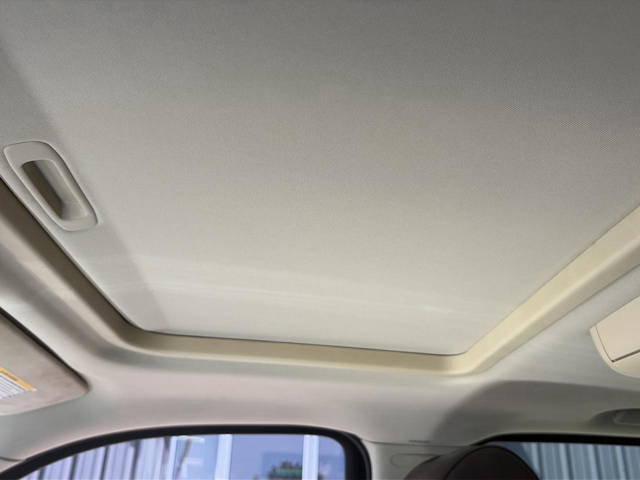 Cadillac Escalade AWD Platinum Edition 2009
