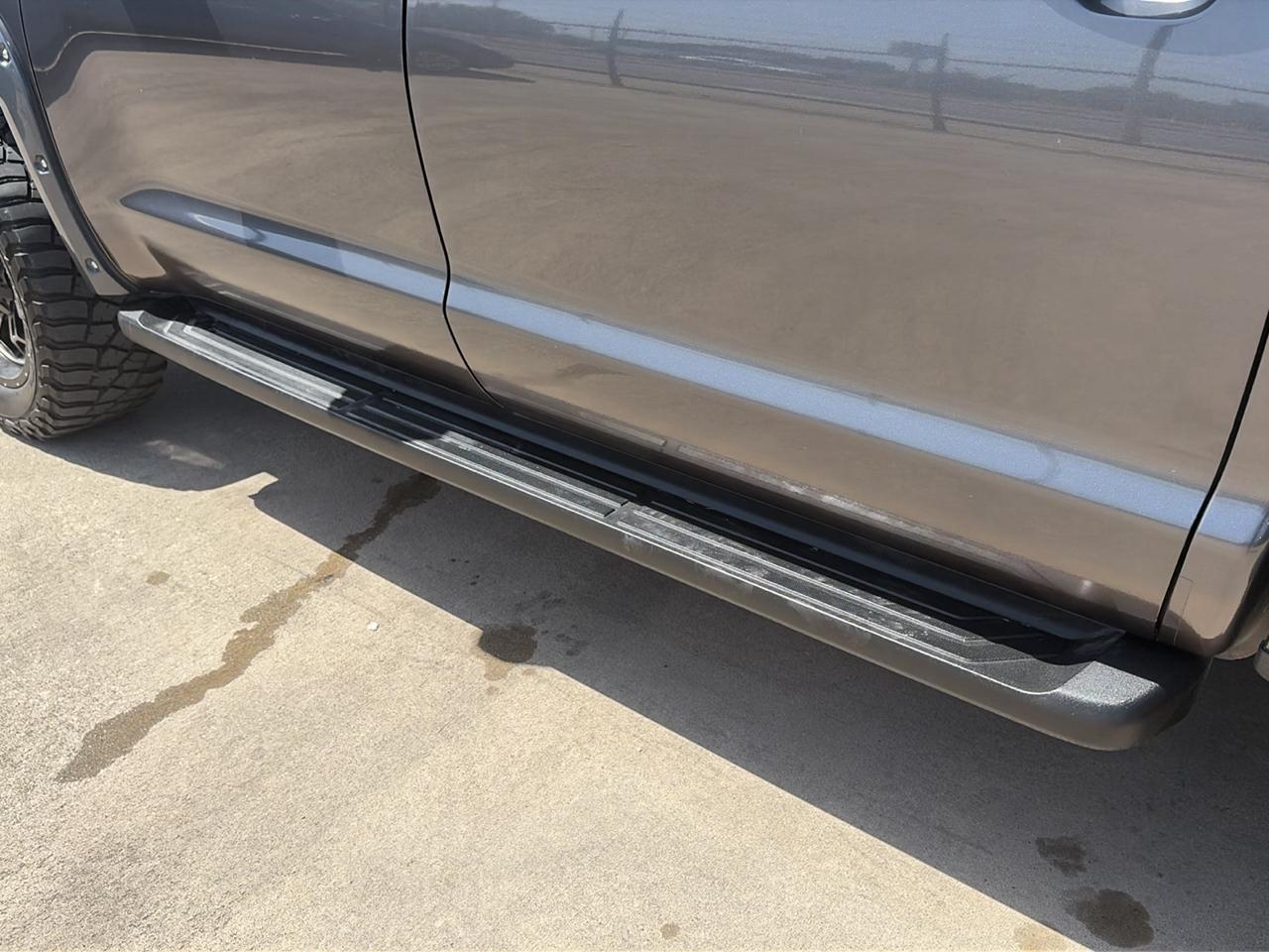 Toyota Tundra Platinum CrewMax 5.7L FFV 4WD 2017