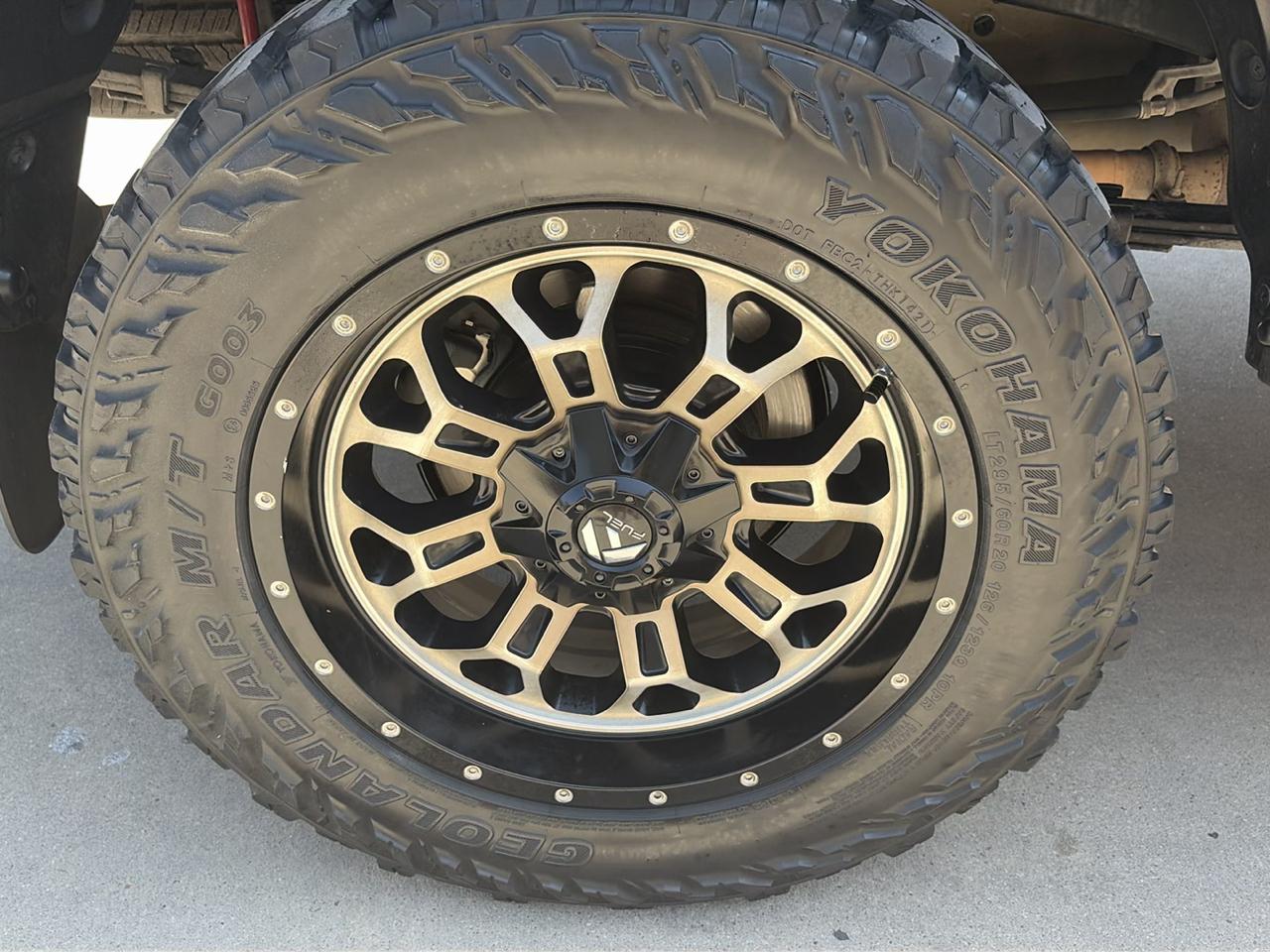 Toyota Tundra Platinum CrewMax 5.7L FFV 4WD 2017