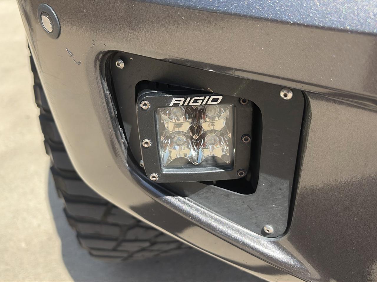 Toyota Tundra Platinum CrewMax 5.7L FFV 4WD 2017
