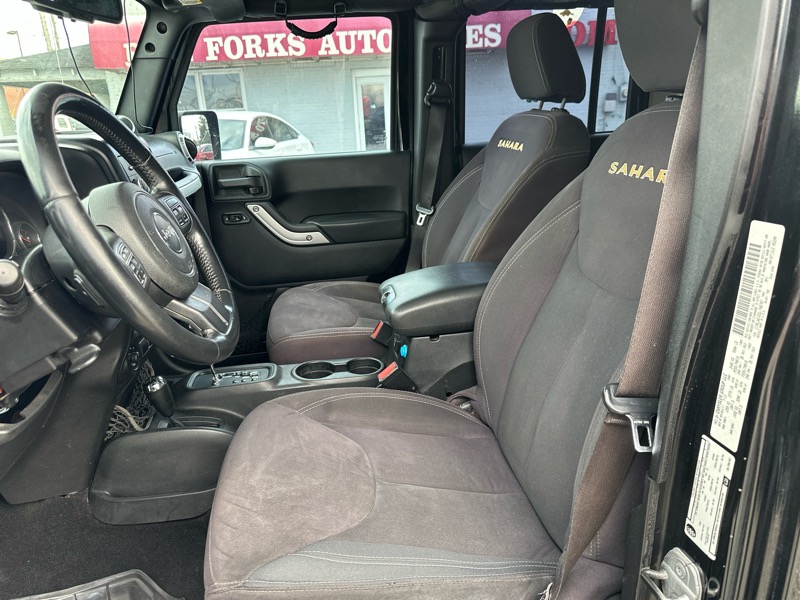 Jeep Wrangler Unlimited Sahara 4WD 2013