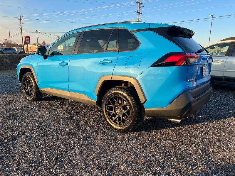 Toyota RAV4 LE 2019
