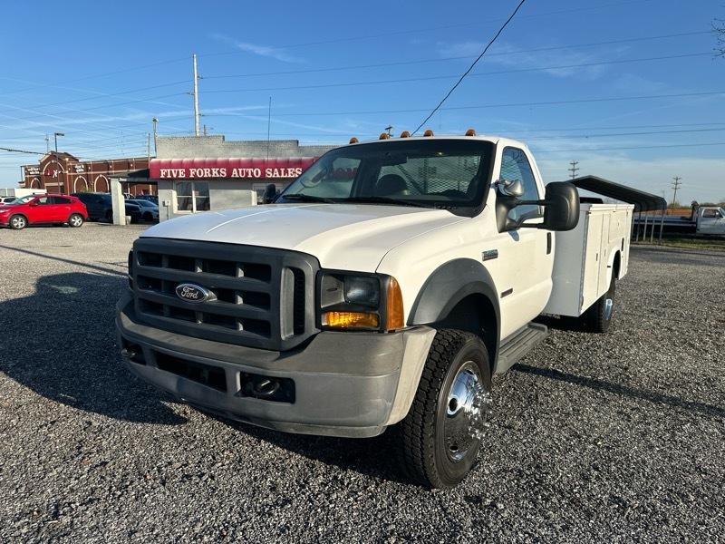 2006 Ford F-450 SD Regular Cab DRW 2WD