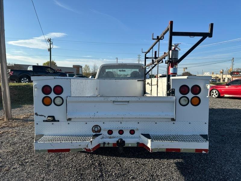 Ford F-450 SD Regular Cab DRW 2WD 2006