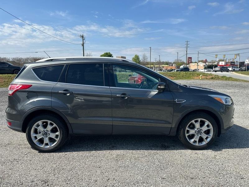 Ford Escape Titanium 4WD 2016