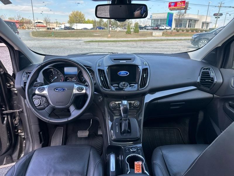 Ford Escape Titanium 4WD 2016