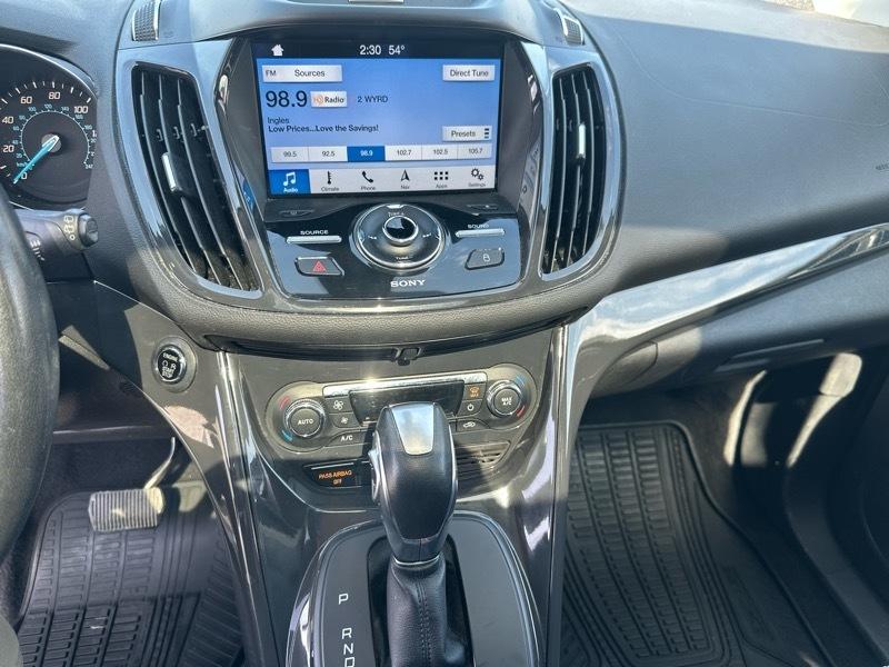 Ford Escape Titanium 4WD 2016