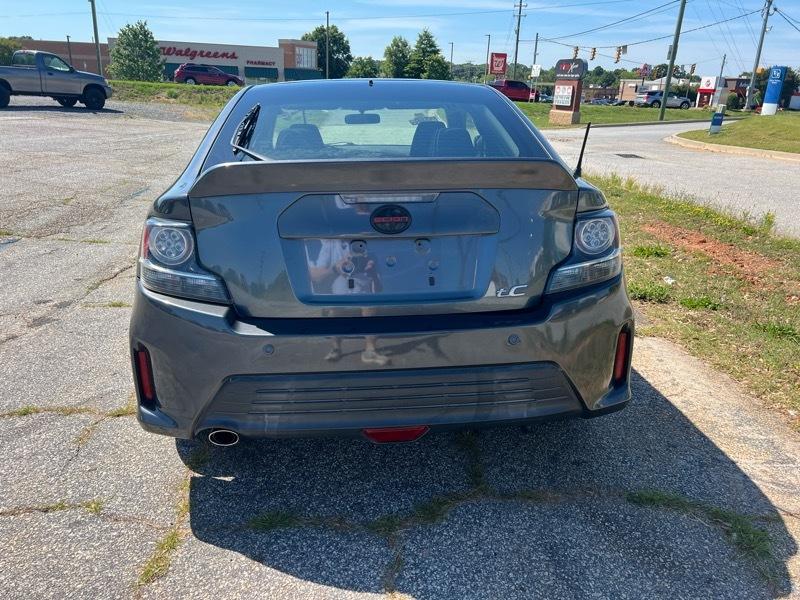Scion tC Sports Coupe 6-Spd AT 2015