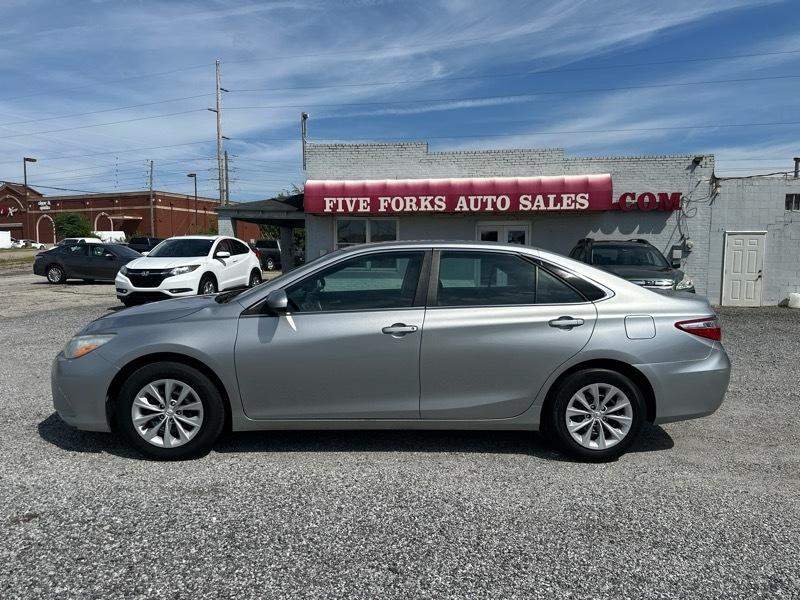 Toyota Camry SE 2015