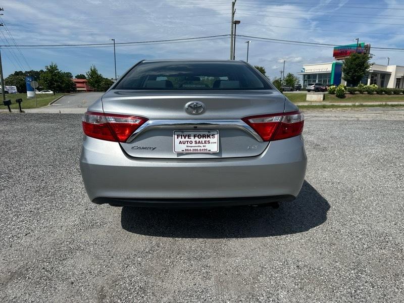Toyota Camry SE 2015