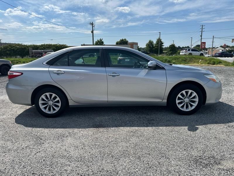 Toyota Camry SE 2015