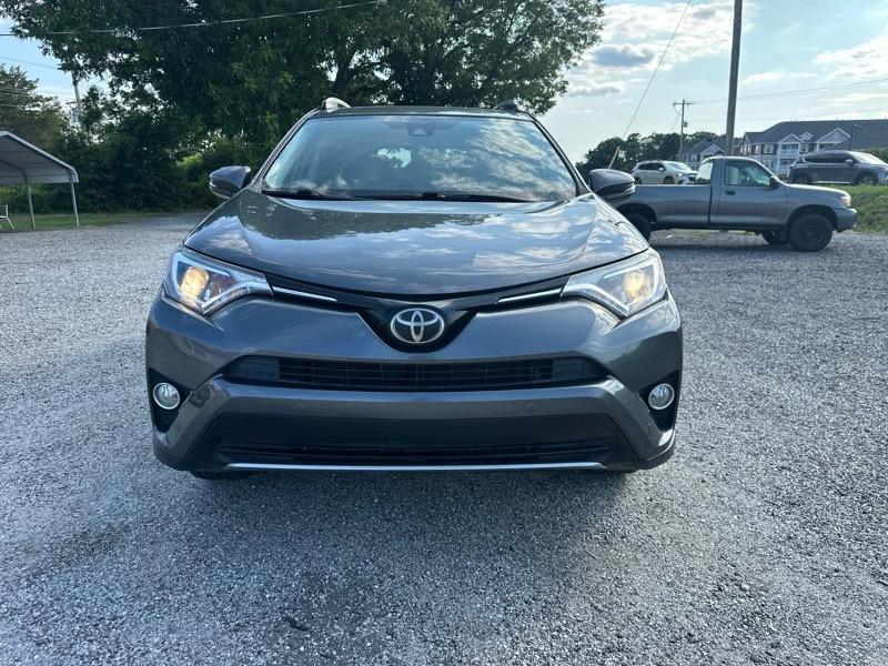 Toyota RAV4 XLE FWD 2017
